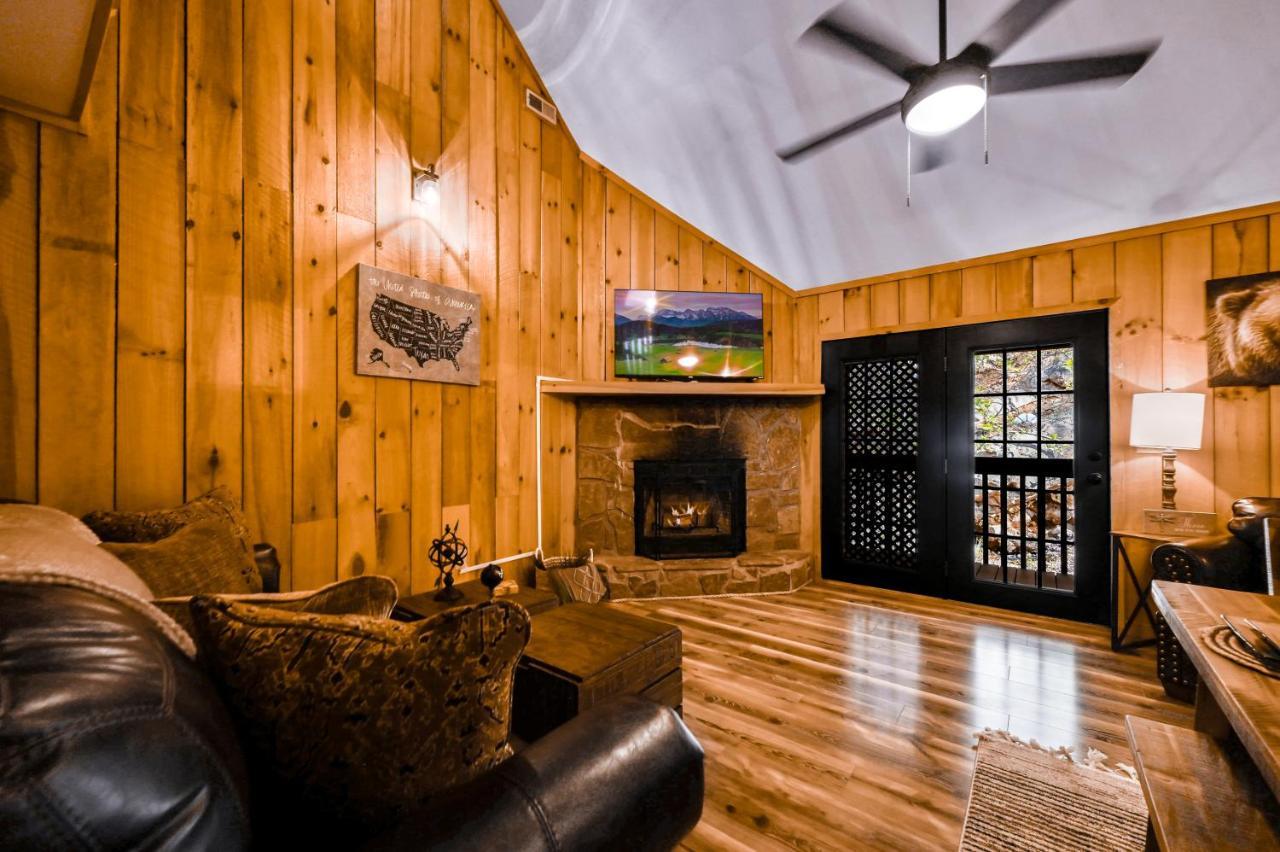 Private Mountain Cabin, Hot Tub Escape In The Smokies, With The View 塞维尔维尔 外观 照片