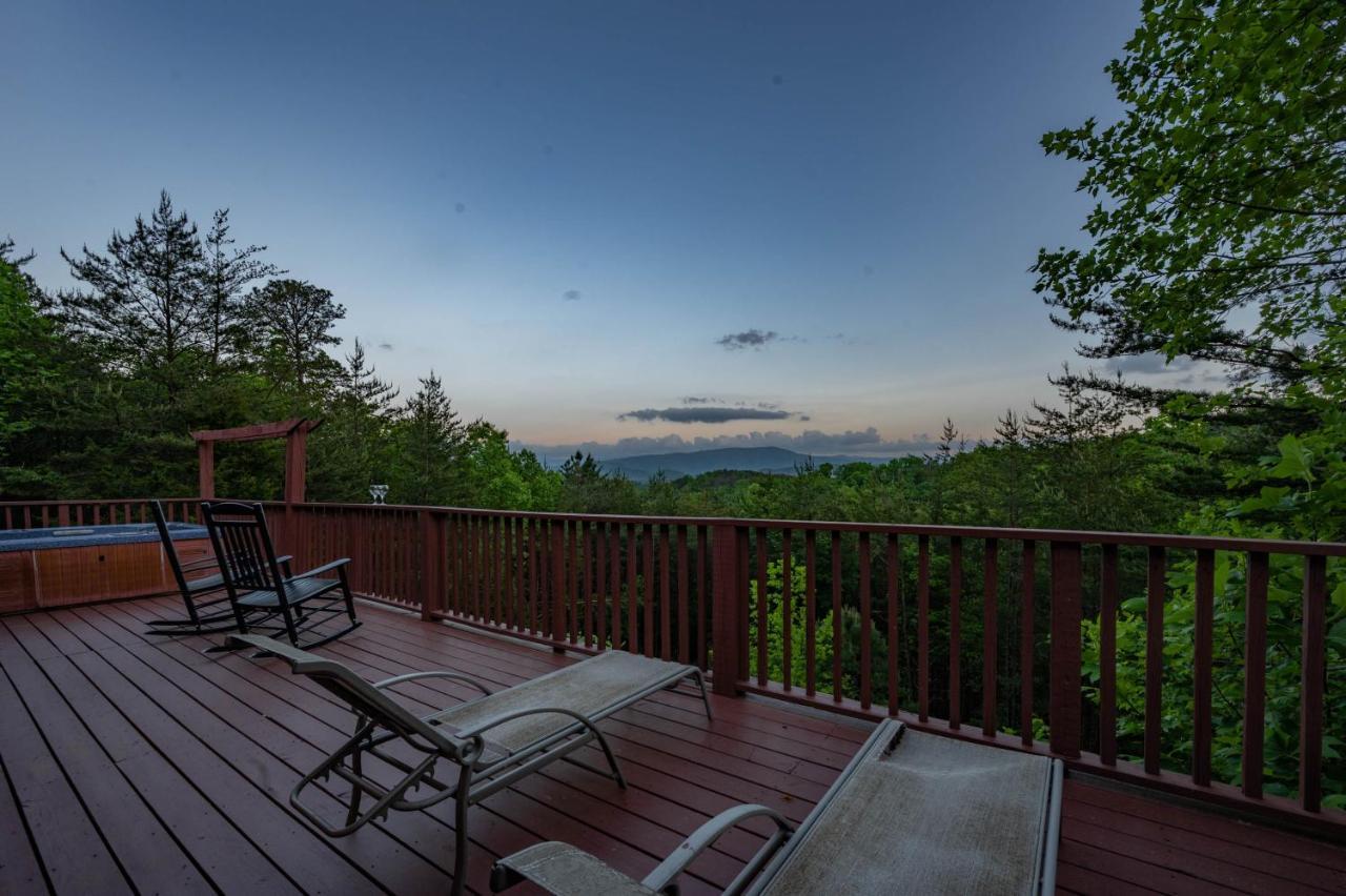 Private Mountain Cabin, Hot Tub Escape In The Smokies, With The View 塞维尔维尔 外观 照片
