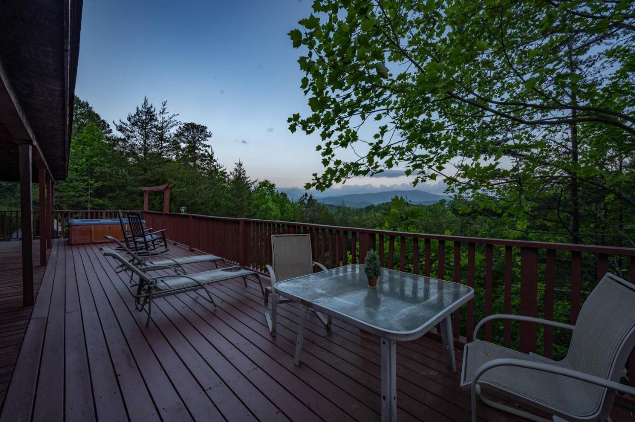 Private Mountain Cabin, Hot Tub Escape In The Smokies, With The View 塞维尔维尔 外观 照片
